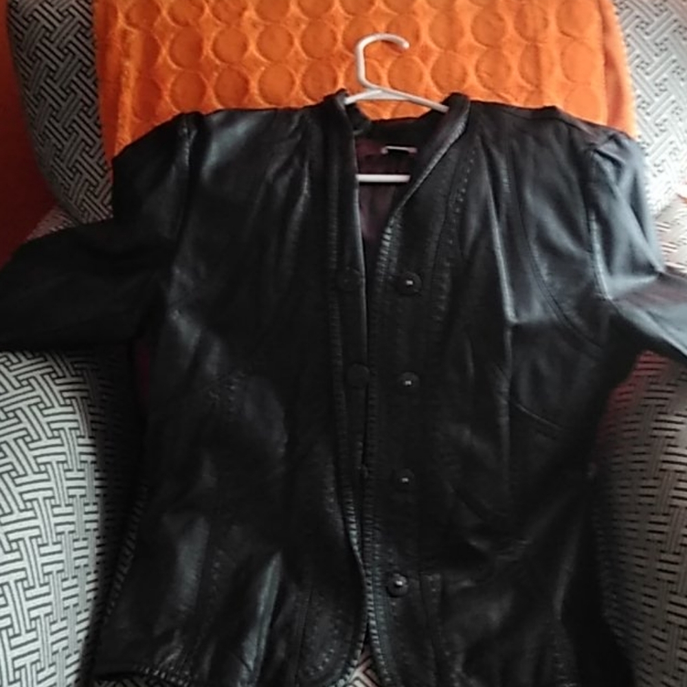 Leather coat - Picture 2 of 3